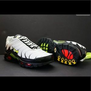 New Never Worn Nike Air Max Plus TN Retro Future